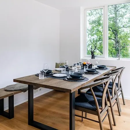 Вилла Modern In Plush Town