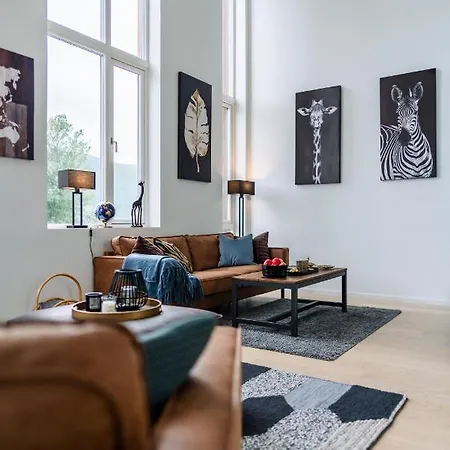 Villa Modern In Plush Town Tromso