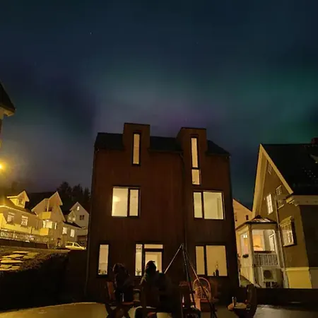 Villa Modern In Plush Town *