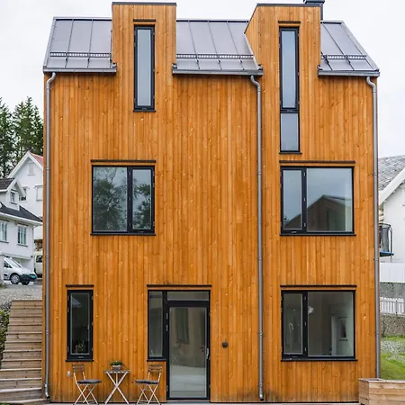 Modern In Plush Town *