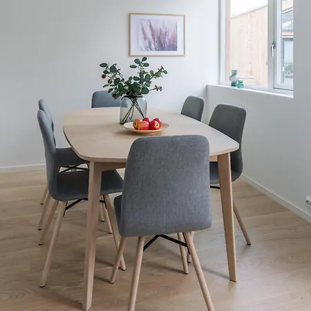 Modern In Plush Town Вилла Тромсё