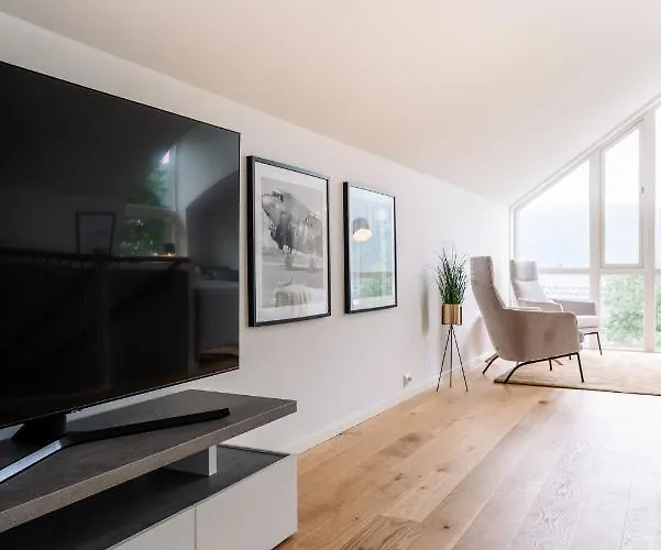 Modern In Plush Town Βίλα *