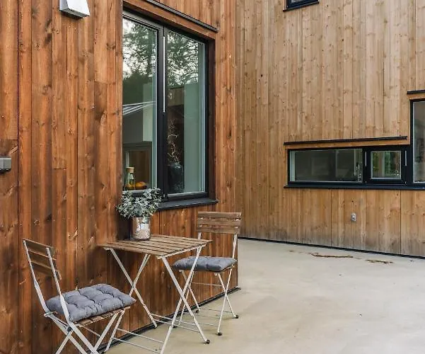 Modern In Plush Town *