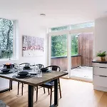 Villa Modern In Plush Town